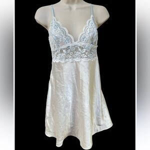 Vintage sexy In Bloom by Jonquil white and blue lace satin slip dress